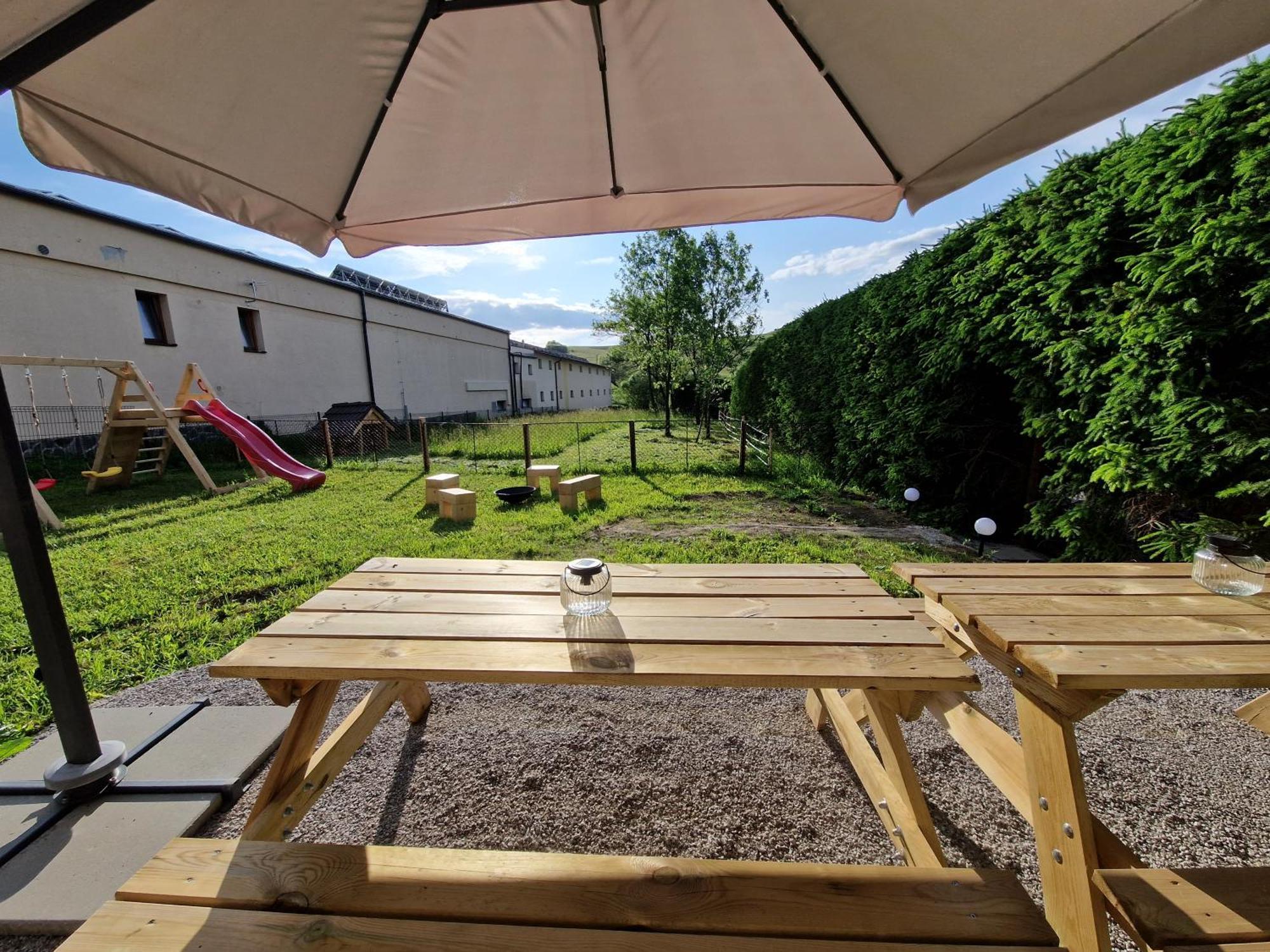 Apartmany Lama Malatiny 외부 사진